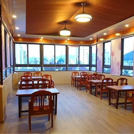Garnet Hotel Nha Trang Zewnętrze zdjęcie